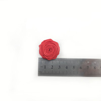 Applique de rose en ruban de satin fait main de 3,5 cm, petite patch de rose en tissu pour broche, ornement de cheveux, vêtement, emballage cadeau, artisanat