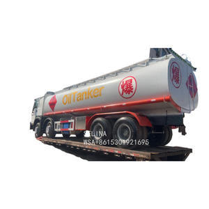 Camion citerne à huile d'occasion Sinotruk HOWO NX 6x4 de bonne qualité, camion de transport d'huile, nouvelle remorque citerne à vendre - Product Image 1