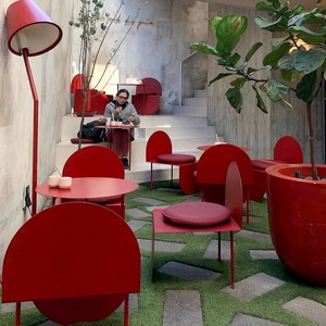 Juego de sillas de mesa de comedor para exteriores de estilo Industrial Retro moderno, <span class=keywords><strong>arte</strong></span> de hierro semicircular rojo para café, Panadería, té de la leche, Material de Metal - Product Image 5