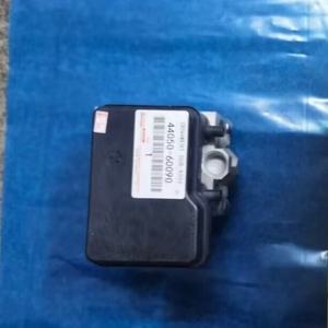 Convient pour Toyota Prado RZJ120 TRJ120 2700 4500 4700 3000 Pompe ABS - Product Image 2