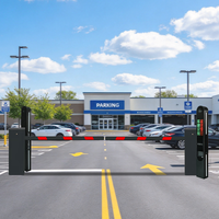 Barrière de contrôle d'accès automatique pour véhicules avec moteur DC et dispositif LPR intégré pour centre commercial