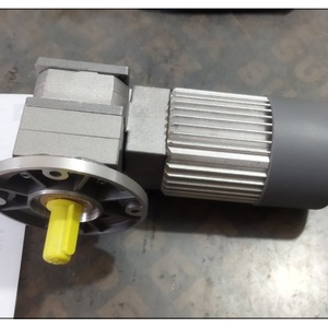 Motor Miniatura PC 440m3t 50 B5 Abajo de 36V CA/CC para Uso Industrial - Product Image 2