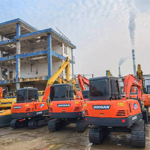 Excavatrice d'occasion polyvalente Mini chenille de 5.5 tonnes Réponse rapide Excavatrice utilisée durable Doosan DH55 avec de faibles heures de travail - Product Image 5