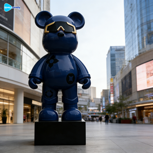 Statue d'ours en résine grandeur nature personnalisée, technique de glaçage tendance, modèle pour la décoration intérieure - Product Image 1