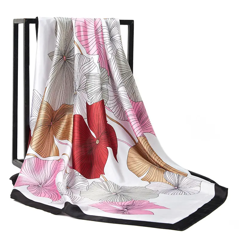 Sciarpa stampata moda 2023 per donna foulard sciarpe di raso di seta di lusso sciarpe Vintage leopardate floreali Bandana personalizzata femminile