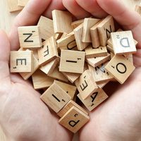 Nouveau jeu de société Scrabble en bois original A-Z 2026 pour enfants – Idéal comme cadeau