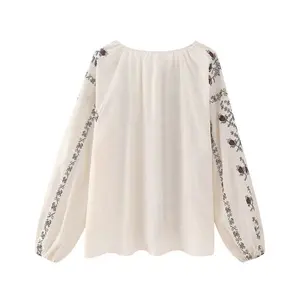 Summer Polyester Simple Casual Fashion Embroidery Long Sleeves Crew Neck Women's Top/blouse