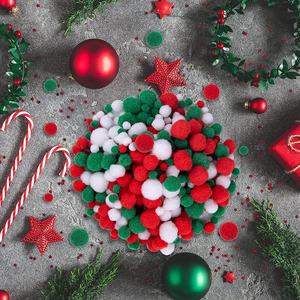 ลูกบอลปอมปอมพลาสติกทำมือแบบกลิตเตอร์หลากสี ขนาด 1 นิ้ว นุ่มฟู สำหรับงานศิลปะและงานฝีมือ DIY ตกแต่งคริสต์มาส - Product Image 4