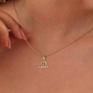 Nuevo producto, collar <span class=keywords><strong>de</strong></span> <span class=keywords><strong>Potter</strong></span> <span class=keywords><strong>Harry</strong></span>, colgante <span class=keywords><strong>de</strong></span> mago con encanto <span class=keywords><strong>de</strong></span> la <span class=keywords><strong>muerte</strong></span>, collar geométrico <span class=keywords><strong>de</strong></span> acero inoxidable sin deslustre, joyería - Product Image 5
