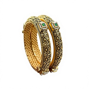 Hermosas pulseras de moda de dos piezas, chapadas en oro y con moissanita de calidad premium, para mujeres, colección para bodas. - Product Image 2