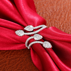 Anello con Design a Bocciolo Floreale, Anello Ispirato alla Natura per Donne - Product Image 3