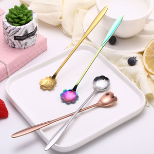 Cuillère à mélange de thé et de crème glacée en acier inoxydable, cuillère à Long manche en forme de fleur pour Souvenirs de mariage <span class=keywords><strong>cadeaux</strong></span> <span class=keywords><strong>d</strong></span>'invités - Product Image 5