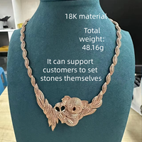 Collier de luxe en or 18 carats de haute qualité pour femmes, bijoux haut de gamme sans incrustation de pierres, article cadeau personnalisable avec pierres précieuses
