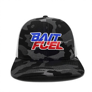 Casquette Trucker structurée à 6 panneaux avec patch en caoutchouc personnalisable et dos en maille camouflage, fabriquée au Vietnam, pour usage quotidien en extérieur - Product Image 1