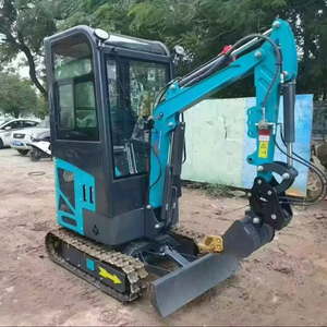 Mini-excavatrice 2T d'occasion à faible nombre d'heures, machine sur chenilles d'origine, à vendre, avec accouplement rapide, brise-roche et tarière, certifiée CE - Product Image 1