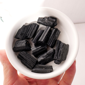 Pierre naturelle en gros, cristal brut, petite taille, tourmaline noire, spécimen minéral, pierres de guérison cristalline - Product Image 5