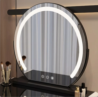 Table de toilette moderne de luxe en pin de 60 cm avec miroir éclairé réglable et rangement pour petits appartements