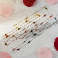 Nouveau bracelet en maille style Xiao Xiang Feng plaqué or 18 carats avec gouttes d'eau brillantes de couleur et pierres précieuses longues en forme d'œil de cheval