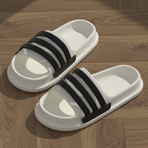 Nouvelles pantoufles d'été pour hommes, sandales antidérapantes de sport, pantoufles simples et confortables personnalisées pour femmes - Product Image 1