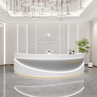 Comptoir de réception incurvé à LED pour salon de beauté blanc, simple et moderne, pour entreprise, magasin de vêtements, studio de yoga, caissier