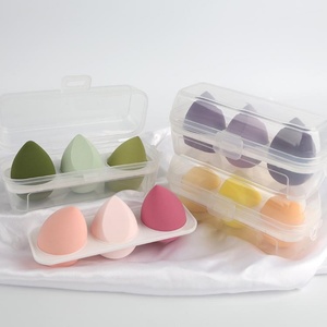 Ensemble de 3 éponges de maquillage sans latex, super douces, multicolores, avec rangement pour le fond de teint - Product Image 1