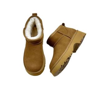 รองเท้าบูทหุ้มข้อแบบสั้นสำหรับผู้หญิง บุขนสัตว์ด้านใน หนังแท้ เหมาะสำหรับฤดูหนาว หิมะ ดีไซน์ทรงนางเงือก พื้นรองเท้าเสริมความสูง บุขนแกะให้อุ่น กันลื่น สวมใส่สบาย - Product Image 1