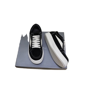 Zapatillas Deportivas Casuales Transpirables con Cordones y Suela Blanda de Cuero Genuino Unisex RO 2026 de Marca de Moda de Alta Calidad - Product Image 5