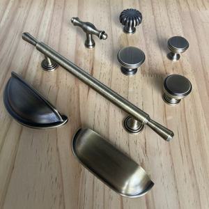 Kosin Antique Brass Vàng Xử Lý Thiết Kế Mới Sang Trọng Ngăn Kéo Kéo Và Cốc Kéo Cho Đồ Nội Thất Và Tủ Bếp - Product Image 1