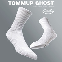 Chaussettes de sport épaisses personnalisées antidérapantes pour hommes, de haute qualité, à tube long, absorbant la transpiration, pour la course à pied et le basketball, avec logo personnalisé