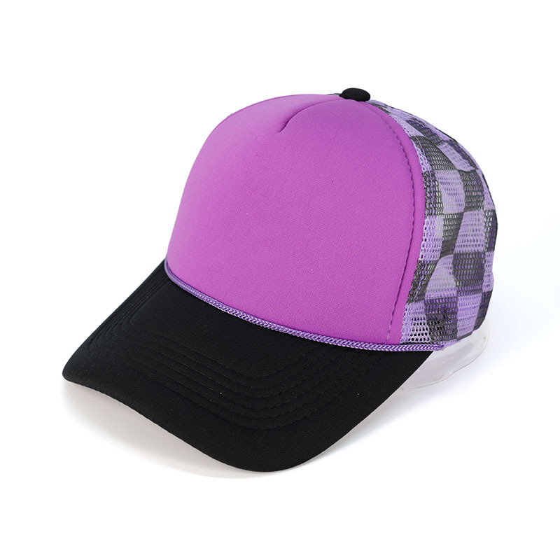 À carreaux noirs et violets