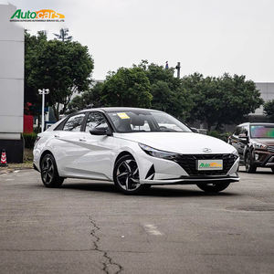 Hyundai Elantra 2021, berline 4 portes très vendue, intérieur foncé, 1.5L CVT LUX, conduite à gauche, automatique, pour adultes - Product Image 2