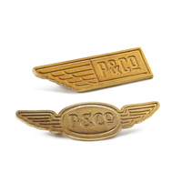 Nouvelle carte d'emballage en alliage de Zinc métal Badge laiton or épinglette estampage conception marque Logo broches broches pour casquettes ou vêtements