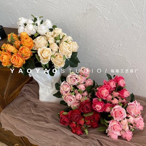 Bouquet di Rose artificiali a 13 teste romantico panno di seta con bordo bruciato di san valentino Semi-manuale palmare foresta di fiori finti essiccati - Product Image 2