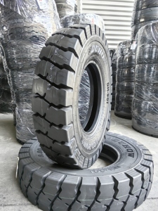 เครื่องจักรก่อสร้างยางรถยนต์ DH901ใหม่4.00-8 5.00-8 6.00-9 7.00-12 8.25-15 9.00-20 - Product Image 2