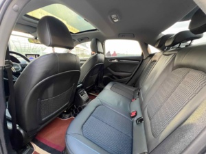 <span class=keywords><strong>Audi</strong></span> <span class=keywords><strong>A3</strong></span> Limusina 35 TFSI Edición Fashion 2020 2021 <span class=keywords><strong>2022</strong></span> Usado Automático Turbo Cuero R16 Volante a la Izquierda Interior Claro - Product Image 5