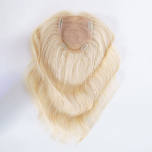 Topper de Cabello Humano Europeo de Alta Calidad con Base de Seda de 5x6.5'' en Color Rubio Claro, Aspecto Natural con Clips, para Mujeres con Alopecia - Product Image 1