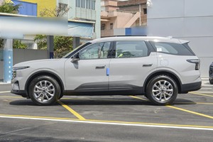Acquista Auto a Prezzo Conveniente F-o-r-d Edge L 2L Trazione Anteriore a Quattro Ruote 7 Posti SUV Auto Automatiche Alta Velocità 200KM/H <span class=keywords><strong>Automobili</strong></span> - Product Image 5