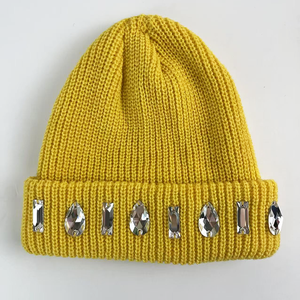 Unisex Chất Lượng Cao Mùa Đông Beanie Hat Lớn Rhiny Vuông Rhinestone OEM ODM Phổ Biến Thời Trang Màu Vàng Mùa Đông Beanie Hat - Product Image 5