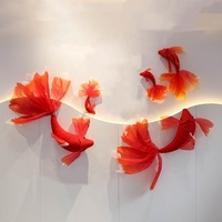 Décoration de poisson flottant 3D en maille dorée, disponible en plusieurs couleurs, grande taille, pour affichage au plafond des centres commerciaux - Vente en gros