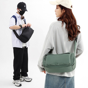 Sac bandoulière unisexe en gros, en nylon imperméable, idéal pour le sport et les voyages - Product Image 4