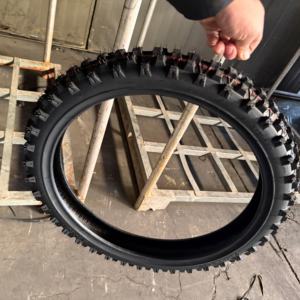 Nouveau <span class=keywords><strong>pneu</strong></span> à chambre à air de 16 et <span class=keywords><strong>19</strong></span> <span class=keywords><strong>pouces</strong></span> pour petites motos tout-terrain 70/100-17 70/100-<span class=keywords><strong>19</strong></span> et 90/100-16, motif arrière - Product Image 6