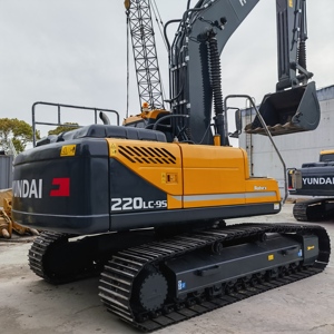 รถขุดตีนตะขาบฮุนได รุ่น 220LC-9S จากเกาหลี ราคาดี รถขุดฮุนไดมือสอง 20 ตัน เครื่องจักรกลหนักสำหรับขาย - Product Image 2
