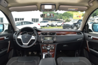 Mobil Bekas Zotye T600 2017 1.5T Turbo Manual Elite Edisi Tahun Baru 5-Kursi Bensin SUV Setir Kiri Euro V Ban R17