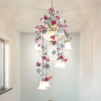 Lustre rustique pour escalier de loft duplex, style romantique, en fer forgé fait main, avec roses et fleurs, long, hauteur réglable au milieu