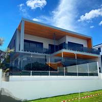 Moderno espigón de vidrio ajustable de acero inoxidable para cercas de piscinas sin marco de villas, barandales de vidrio para escaleras y balcones, resistente a la oxidación y al agua