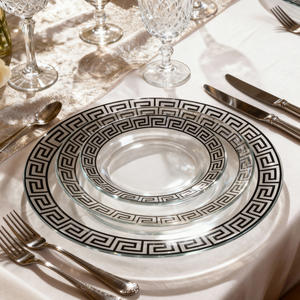 Vente directe d'usine, assiettes en verre de style européen de 13 pouces avec bordure dorée, design personnalisé, sans plomb, sans danger pour les aliments, respectueux de l'environnement - Product Image 4