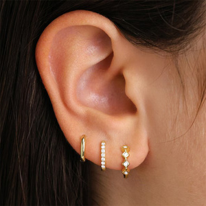 Nouveauté : Boucles d'oreilles clous en or 18 carats avec turquoise (lot de 3) et boucles d'oreilles créoles tendance en argent 925 - Product Image 6