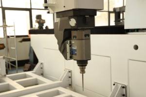 آلة التصنيع باستخدام الحاسب الآلي بحجم كبير <span class=keywords><strong>5</strong></span> محاور لمجال تصنيع القوالب - Product Image 3