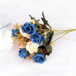 Ramo de 12 rosas de estilo europeo en colores otoñales, flores artificiales de seda. - Product Image 6