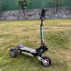 Patinete Eléctrico Plegable de Tres Ruedas con Amortiguación de Impactos de Alta Potencia y Larga Duración de 2400W para Uso Transfronterizo - Product Image 1